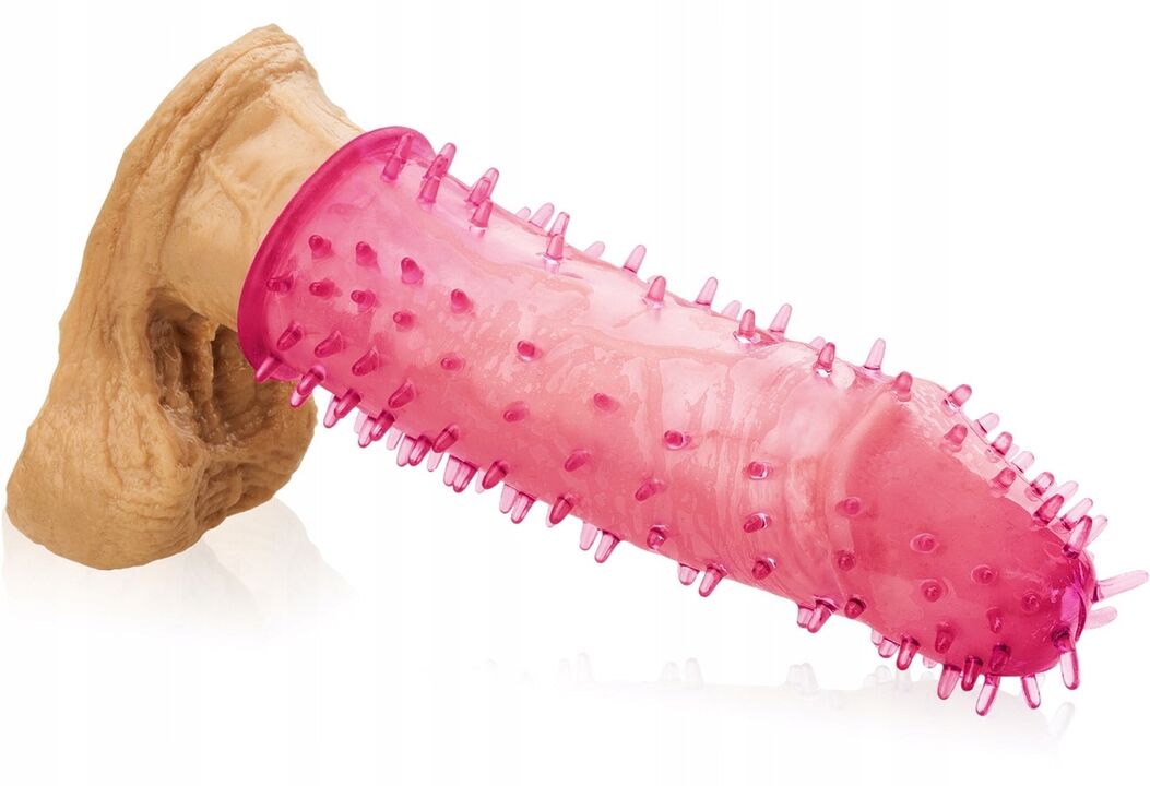 nozzle with peaks for a member
